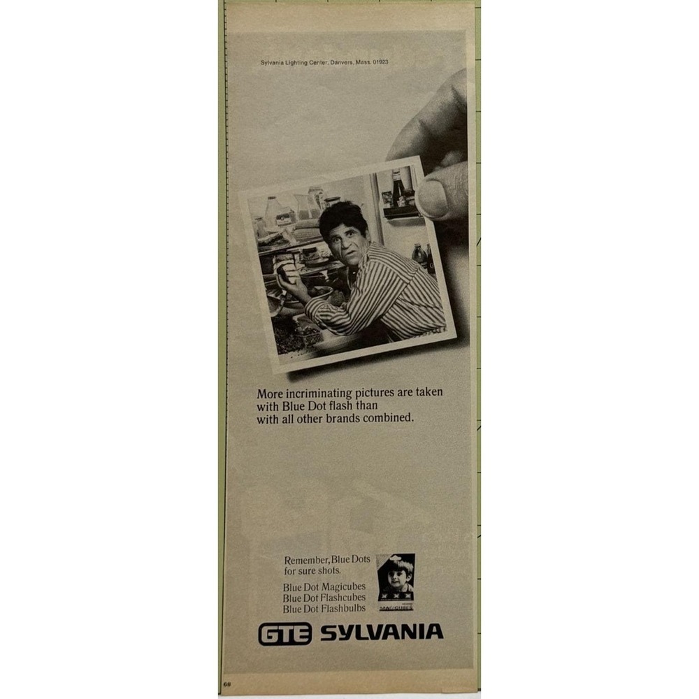 Vintage Photography GTE Sylvania Blue Dot Flash Incriminating Print Ad 1972